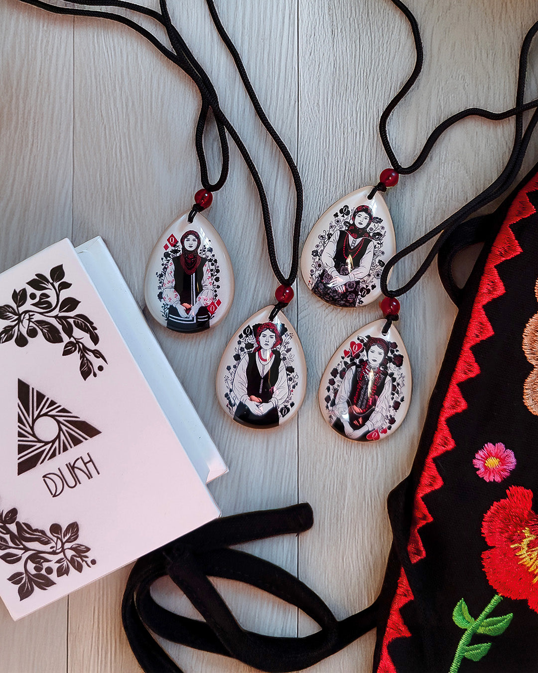 Crystal Pendant – Four Queens Collection